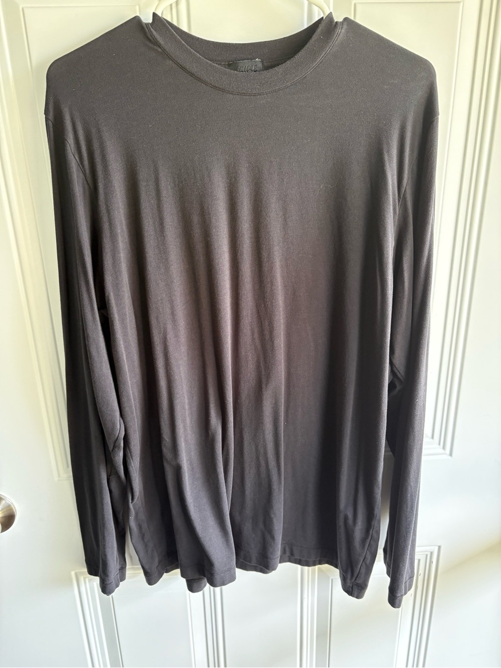 SKIMS Long Sleeve Crewneck Top - Charcoal Black